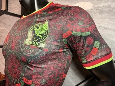 Imagen 10 del álbum Camisetas de fútbol de la selección de México 2026, versión especial para jugadores