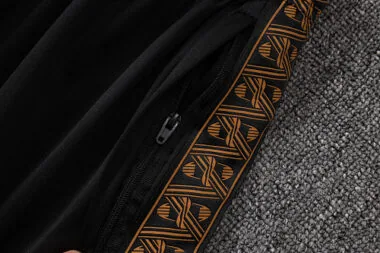 Afbeelding 6 van album 2025 Portugal Long Sleeve tracksuit