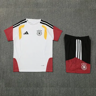Imagen 6 del álbum Equipación de entrenamiento de fútbol de Alemania 2026