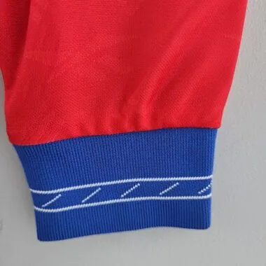 Imagen 2 del álbum Camisetas de fútbol de manga larga de la selección de Chile de 1998 (local, diseño retro)