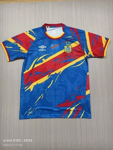26-27 Camisetas especiales de fútbol del Congo