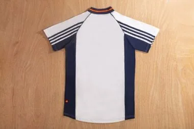 Imagem 2 do álbum 1998 Spain Away Retro Soccer Jerseys
