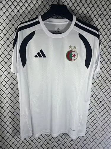 26-27 Trainingsshirts van Algerije