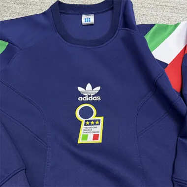 Imagem 3 do álbum 2025 Italy Hoodie
