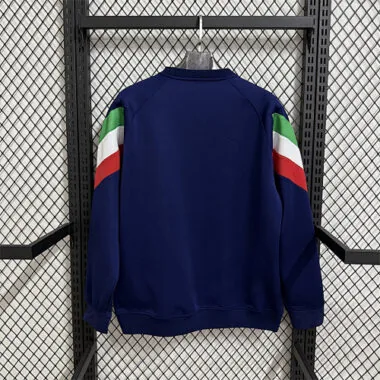 Imagem 7 do álbum 2025 Italy Hoodie