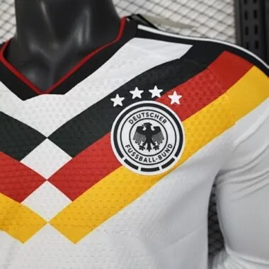 Afbeelding 2 van album 2026 Germany Home Soccer Jerseys