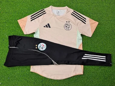 2025 Algerije: shirt met korte mouwen + broek