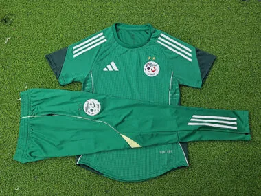 2025 Algerije: shirt met korte mouwen + broek