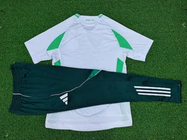 Immagine 2 dell’album 2025 Algeria Home Short Sleeve+Pants