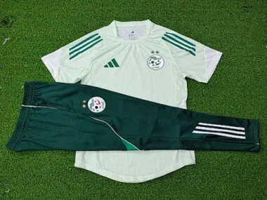 2025 Algerije: shirt met korte mouwen + broek