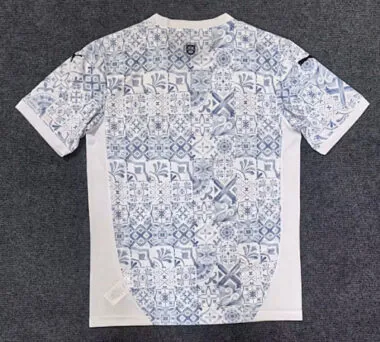 Afbeelding 2 van album Portugal Special Soccer Jerseys