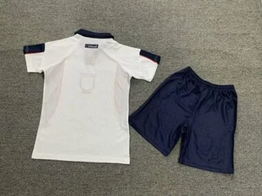 Afbeelding 2 van album 1998 England Home Kids Soccer Jerseys