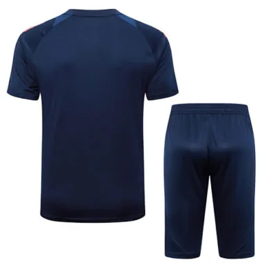 Imagen 3 del álbum Camisetas de entrenamiento de fútbol de Italia 2024