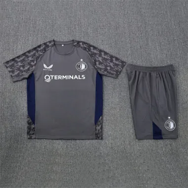 Image 2 de l’album 25-26 Feyenoord Training Soccer Suit