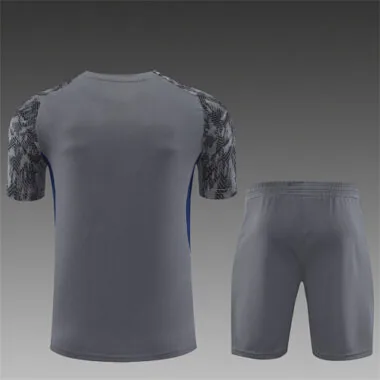 Image 14 de l’album 25-26 Feyenoord Training Soccer Suit