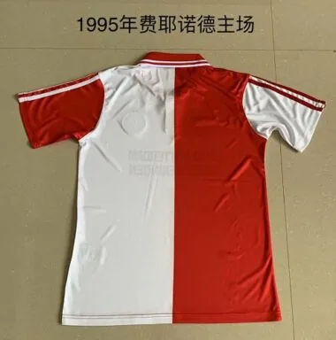 Immagine 2 dell’album Maglie da calcio da casa del Feyenoord 94/96