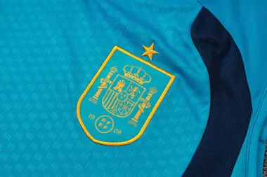 26-27 Internacional Training Soccer Vest album image 8