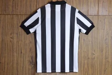 Afbeelding 2 van album Retro voetbalshirts van Santos Home uit 1958