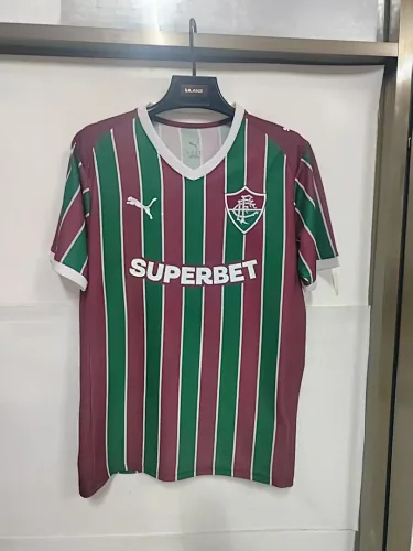 Maillots de football domicile du Fluminense 26-27