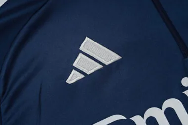 Imagem 5 do álbum Fato de treino de manga comprida do Arsenal 25-26