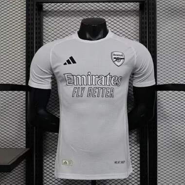 Camisolas de futebol do Arsenal, versão especial para jogadores, n.º 25-26