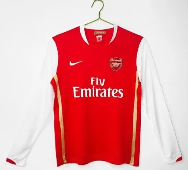 Camisolas de futebol retro do Arsenal para jogos em casa, 06-07