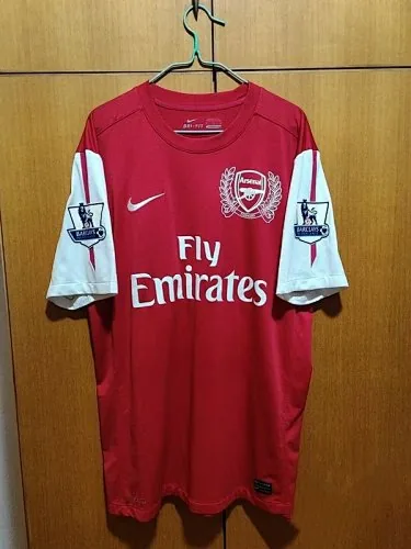 Camisolas de futebol retro do Arsenal para jogos em casa, 11-12
