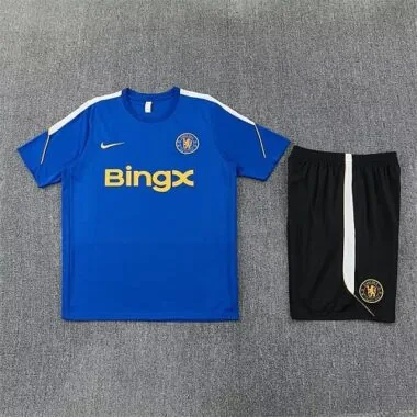 Immagine 2 dell’album Tuta da calcio Chelsea per gli allenamenti del 26-27
