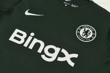Immagine 5 dell’album Tuta da calcio Chelsea per gli allenamenti del 26-27