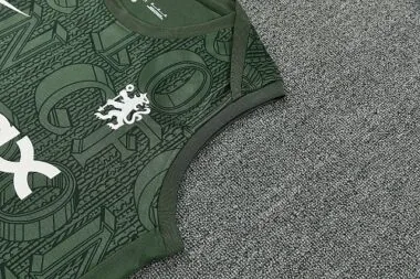 Immagine 6 dell’album 26-27 Chelsea Training Soccer Vest