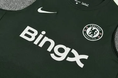Immagine 6 dell’album 26-27 Chelsea Training Soccer Vest