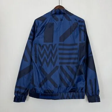 Afbeelding 2 van album 2023 Manchester City Windbreaker Jackets