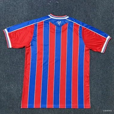 Immagine 2 dell’album Maglie da calcio da casa del Crystal Palace 25-26