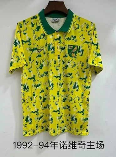 Portada del álbum «Camisetas retro de fútbol del Norwich City de la temporada 1992/94 (locales)»