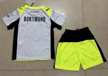 Afbeelding 2 van album 25-26 Dortmund Third Kids Soccer Jerseys