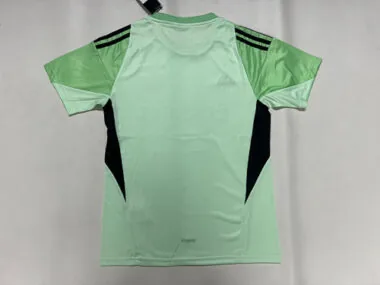 Afbeelding 2 van album 25-26 Benfica-voetbalshirts voor keepers
