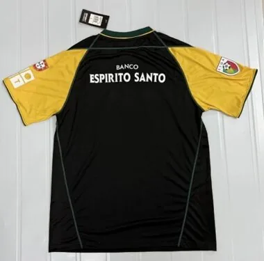 Afbeelding 3 van album 02-03 Sporting Lissabon uitwedstrijd-retroshirts