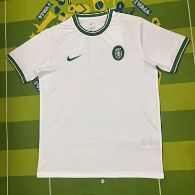 25-26 Voetbalshirts van Sporting Lissabon