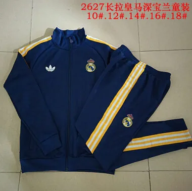 Imagem 2 do álbum 26-27 Real Madrid Kids Jackets