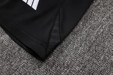 Imagem 17 do álbum Camisola de treino de futebol do Real Madrid 26-27