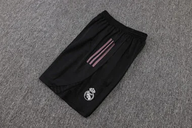 Imagem 20 do álbum Camisola de treino de futebol do Real Madrid 26-27