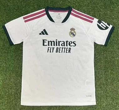 Maillots de football domicile du Real Madrid 26-27