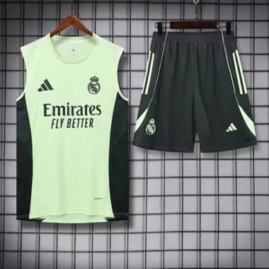 Imagem 2 do álbum Fato de treino de futebol do Real Madrid 25-26