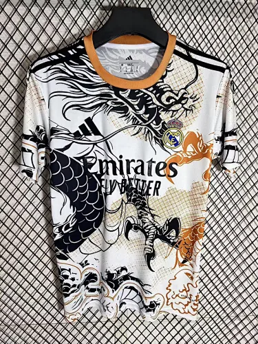 Maillots de football spéciaux du Real Madrid n° 25-26