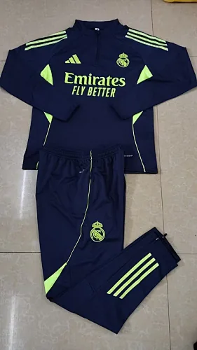 Equipación de entrenamiento de fútbol del Real Madrid 25-26