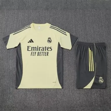 Tenue d'entraînement de football du Real Madrid 25-26