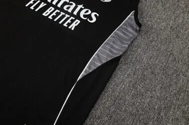 Afbeelding 8 van album 25-26 Real Madrid trainingsshirt