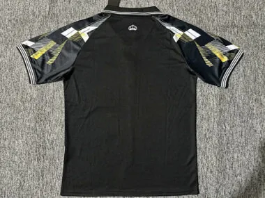 Afbeelding 2 van album 25-26 Speciale voetbalshirts van Real Madrid