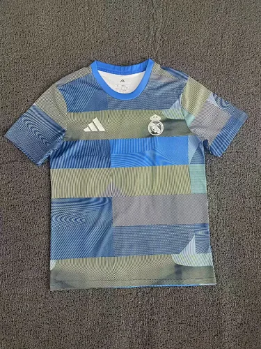 Maillots de football spéciaux du Real Madrid n° 25-26