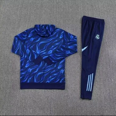 Afbeelding 2 van album 25-26 Real Madrid-hoodies en -jassen